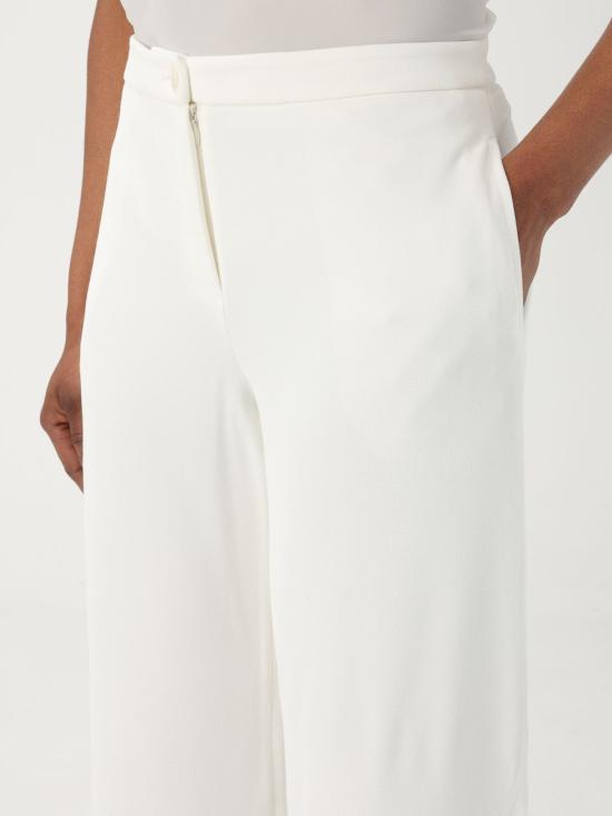 EW001134AF13314 U0001 White