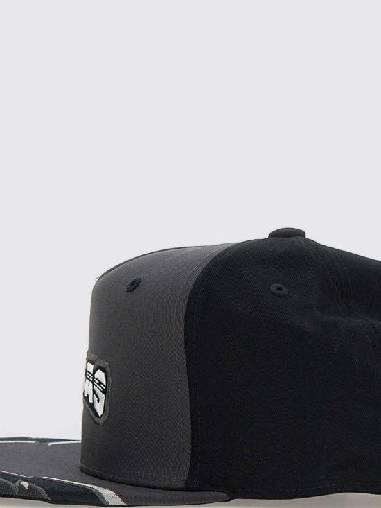 JW3988 Black