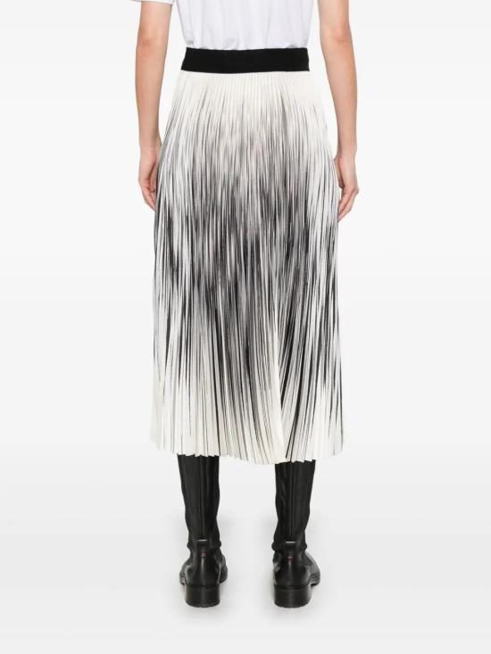 GN000060127249394 White Black