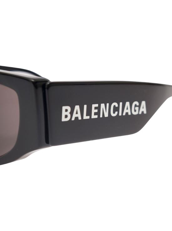 725186T00391000 Black