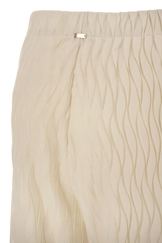 PT000118D 1985 CREAM