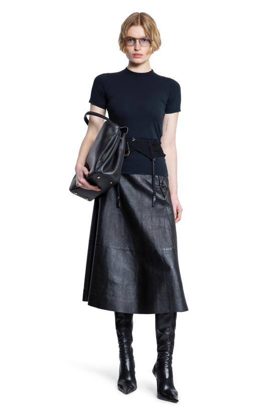 828869TNVB21083 Black