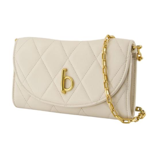 8104775 B7348 SOAP white