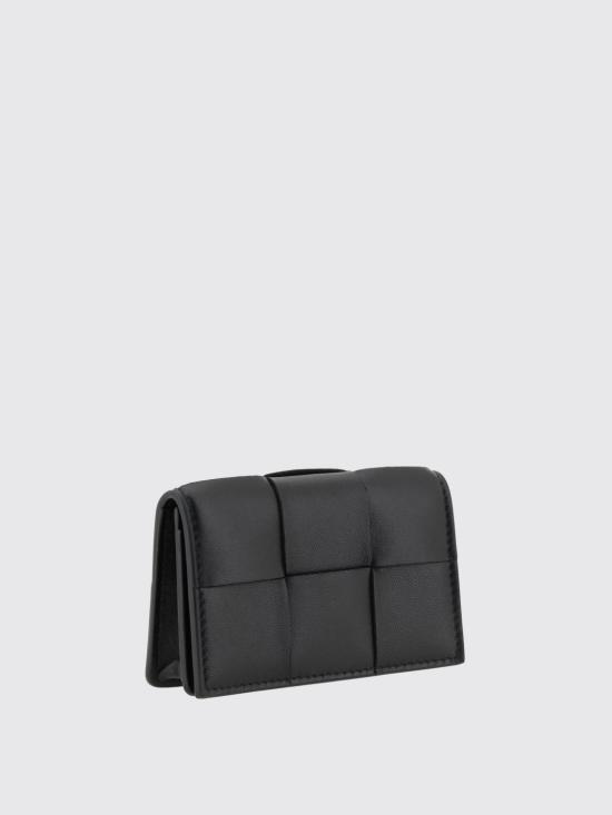 814644VCQC4 8425 Black