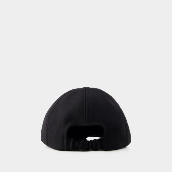 AC056 Black