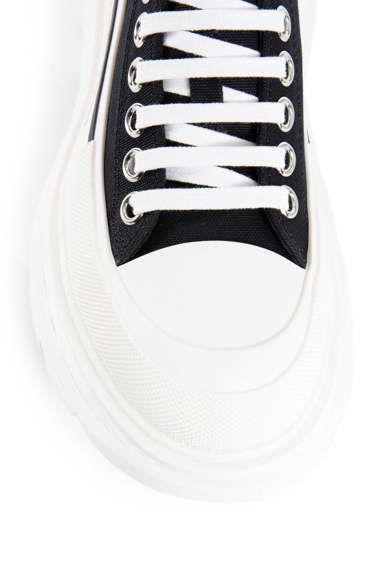 697072W4AAQ1070 Black