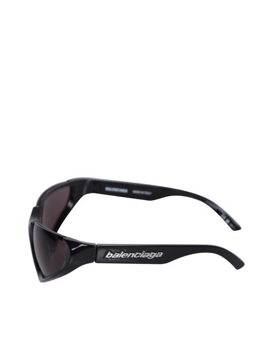 681941 T0007 1000 Black
