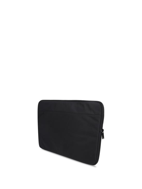 POM0045 16806815 2124 Black