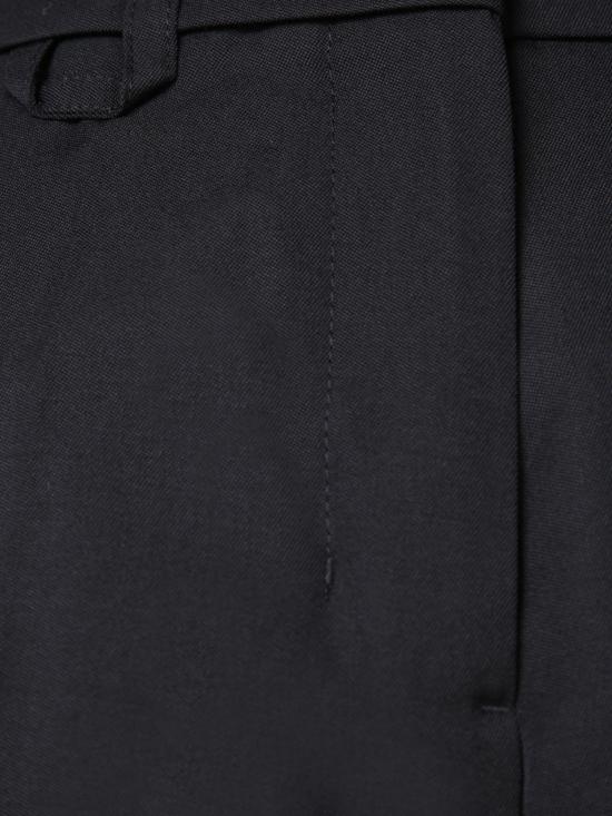 243PA038 1333 990 Black