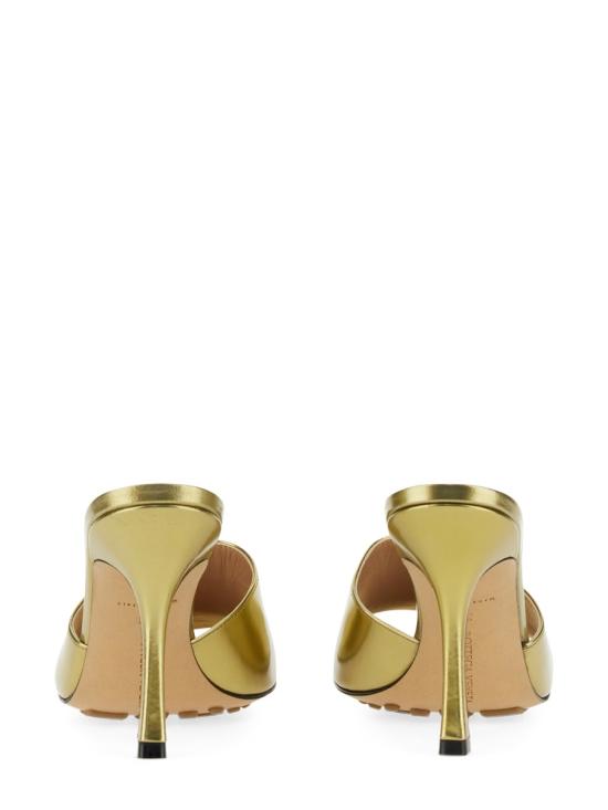 610538 V2BG08265 GOLD