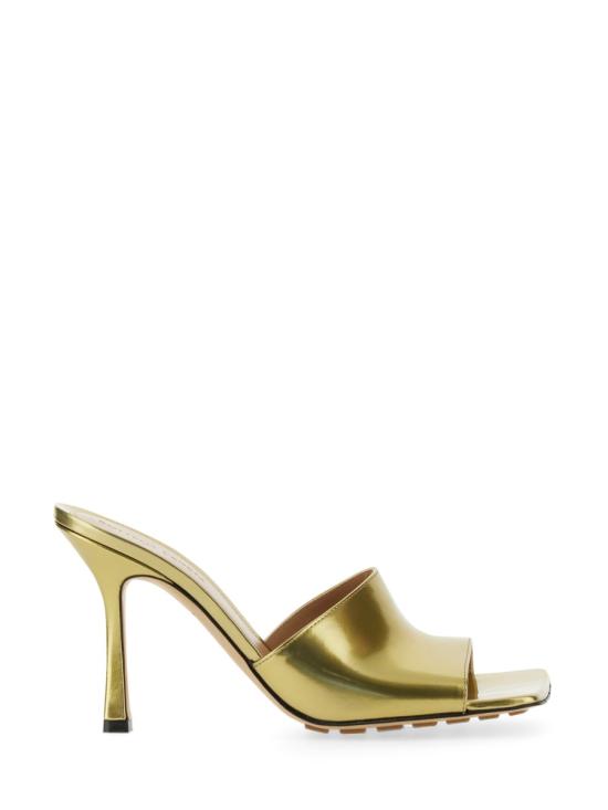 610538 V2BG08265 GOLD