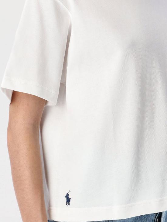 211967106 001 White