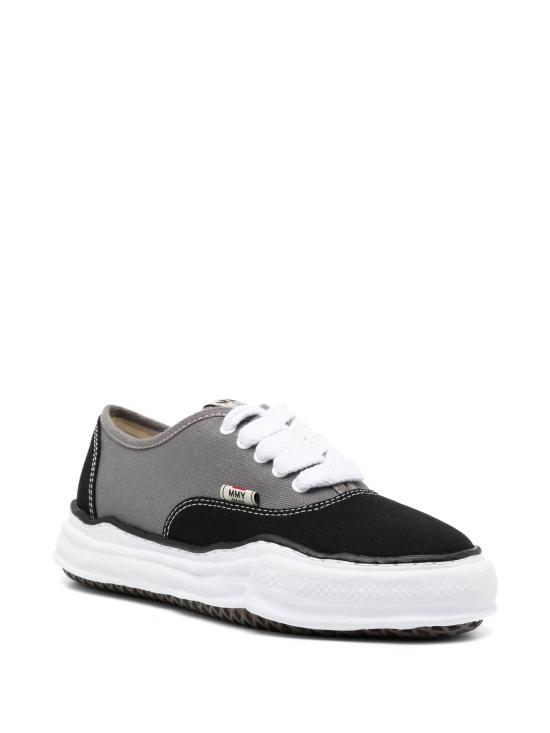A13FW738BLK GRY
