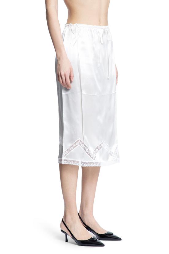 P109W15ZCF0009 White