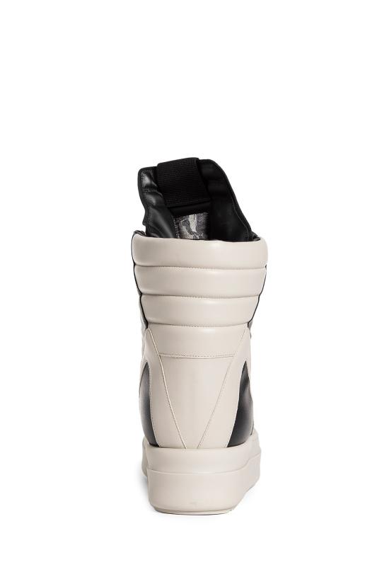 RR02D6855LCO988 Black White