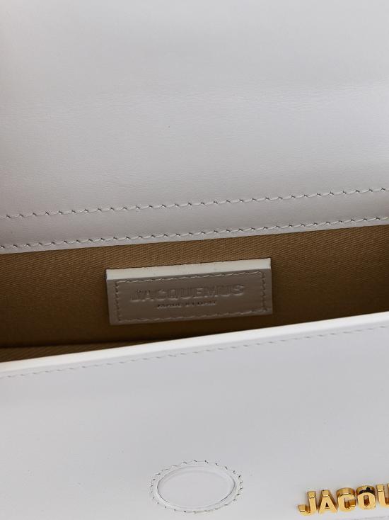 21H213BA0063000100 White