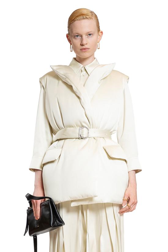 J01AF0108J65306280 Off white