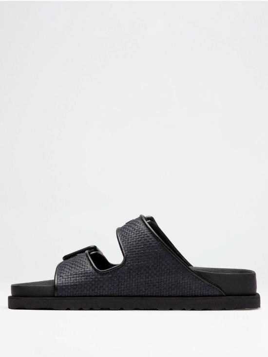 1028840 BLACK