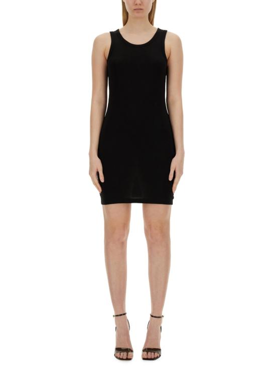 O01HW609 001 BLACK