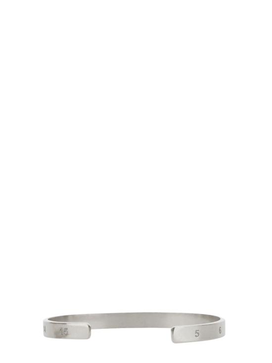 SI8UY0003 SV0129951 SILVER