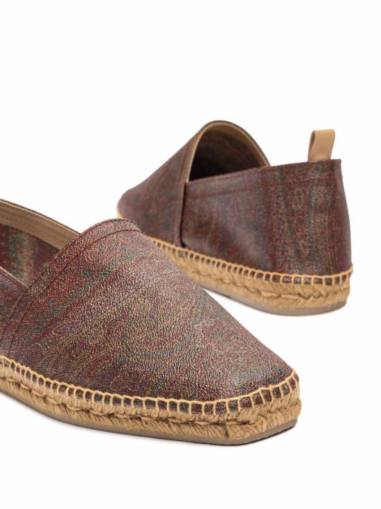 025762 Brown