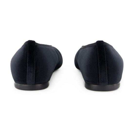 251 WAS0218 FB0361 001 BLACK
