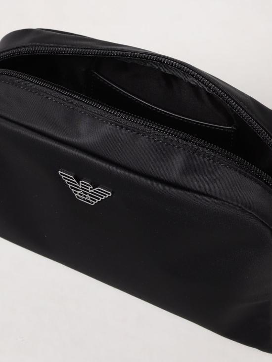 EM001810AF13454 UC001 Black