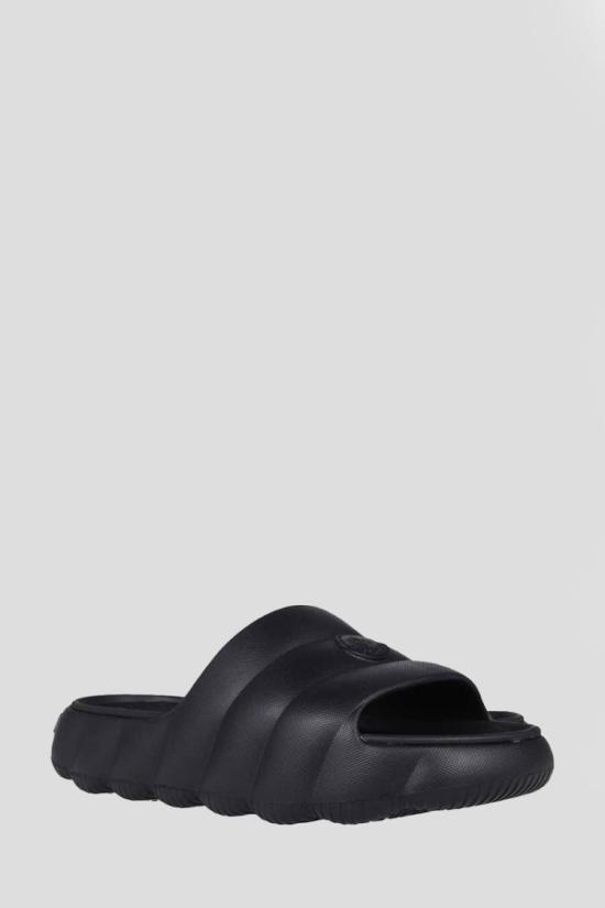 4C000 10 M2559 Black