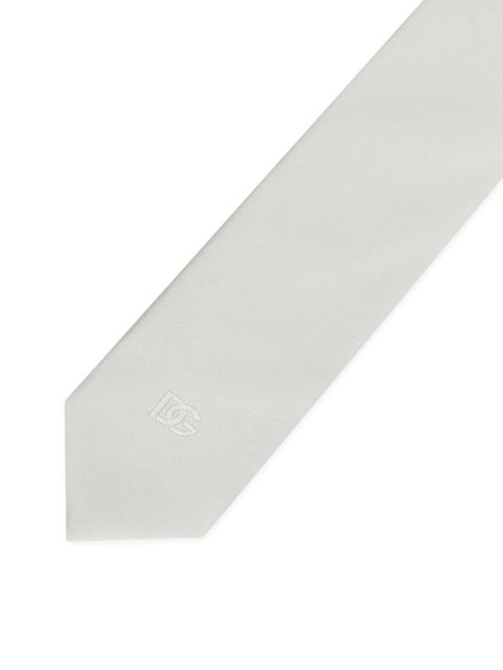 GT149E White