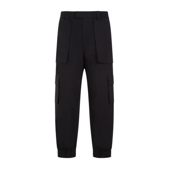 746127 QVS77 Black