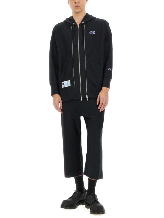 UC1E4811 BLACK