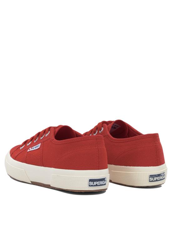 S000010975 Red